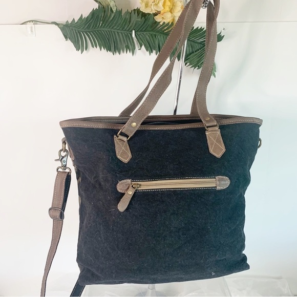 Myra Bag Western Tote Shoulder Bag for Women - Leather Crossbody Bag - Picture 4 of 8